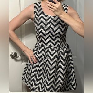 Reserved chevron dress 36
